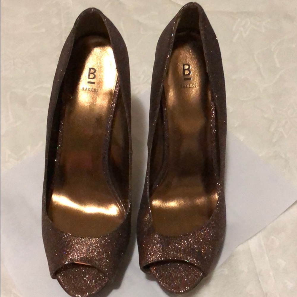Bronze heels